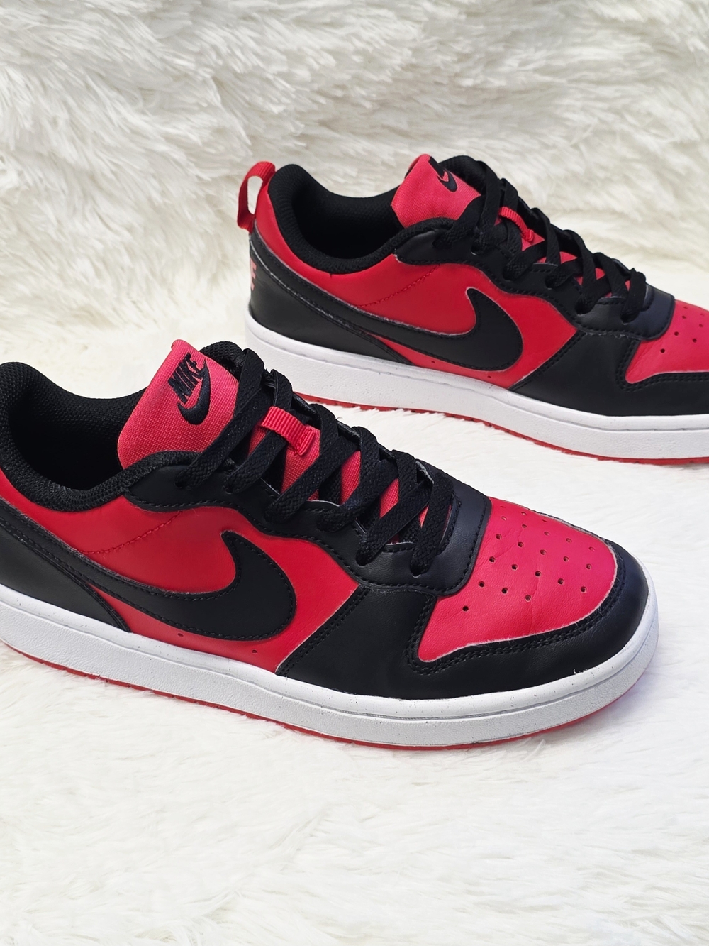 Nike Kids' Grade School Court Borough Low Recraft Size 5.5y Sneakers DV5456-600